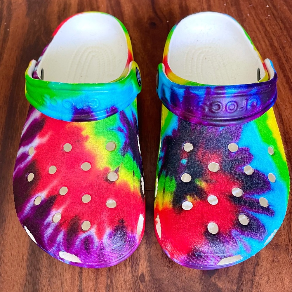Fun Tye Dye Crocs!